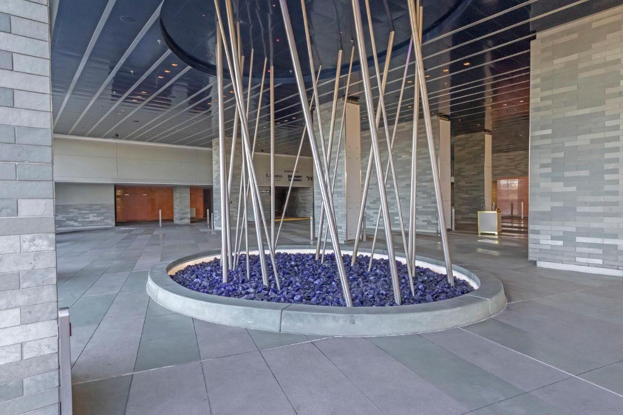 Huge Modern Luxury 17 Floor Panoramic Corner Suite With Open Balcony Las Vegas Kültér fotó