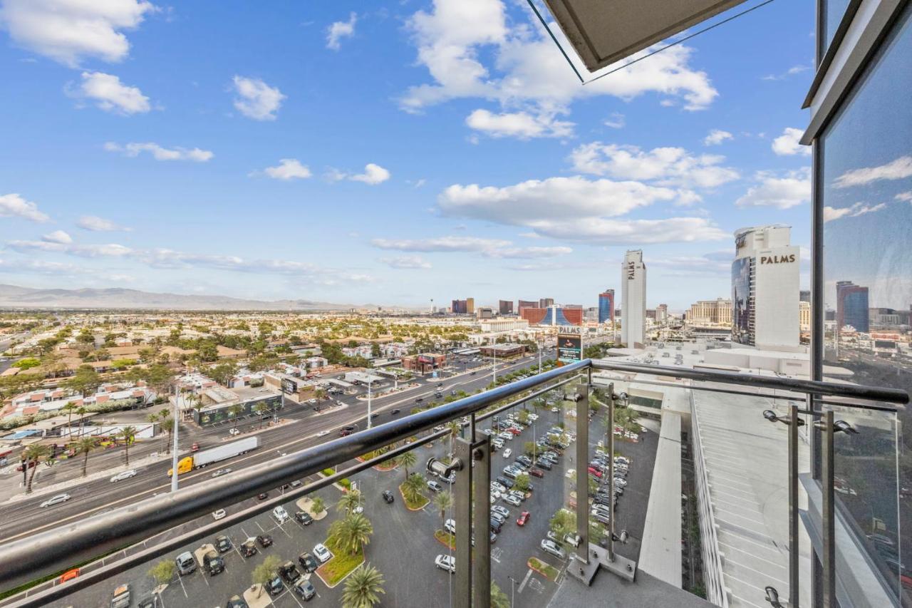 Huge Modern Luxury 17 Floor Panoramic Corner Suite With Open Balcony Las Vegas Kültér fotó