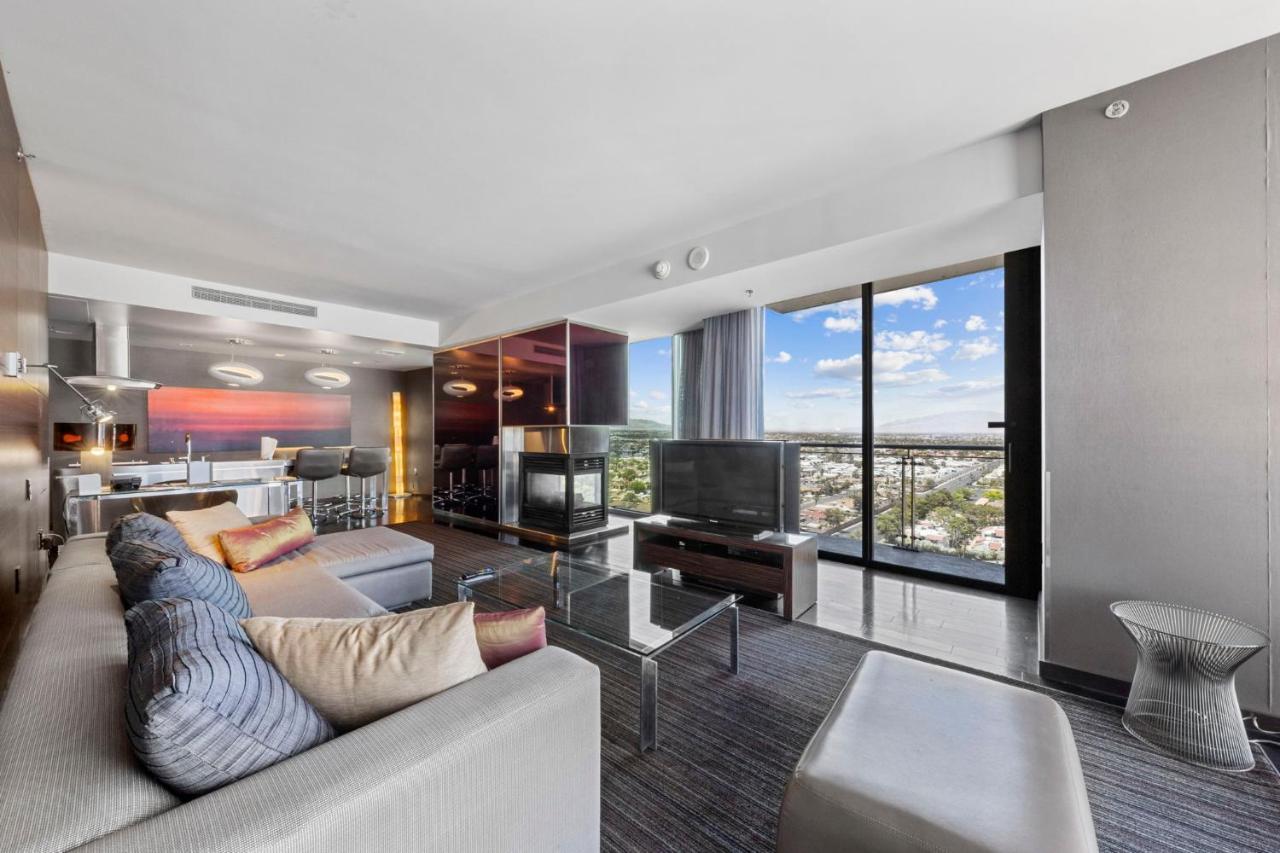Huge Modern Luxury 17 Floor Panoramic Corner Suite With Open Balcony Las Vegas Kültér fotó