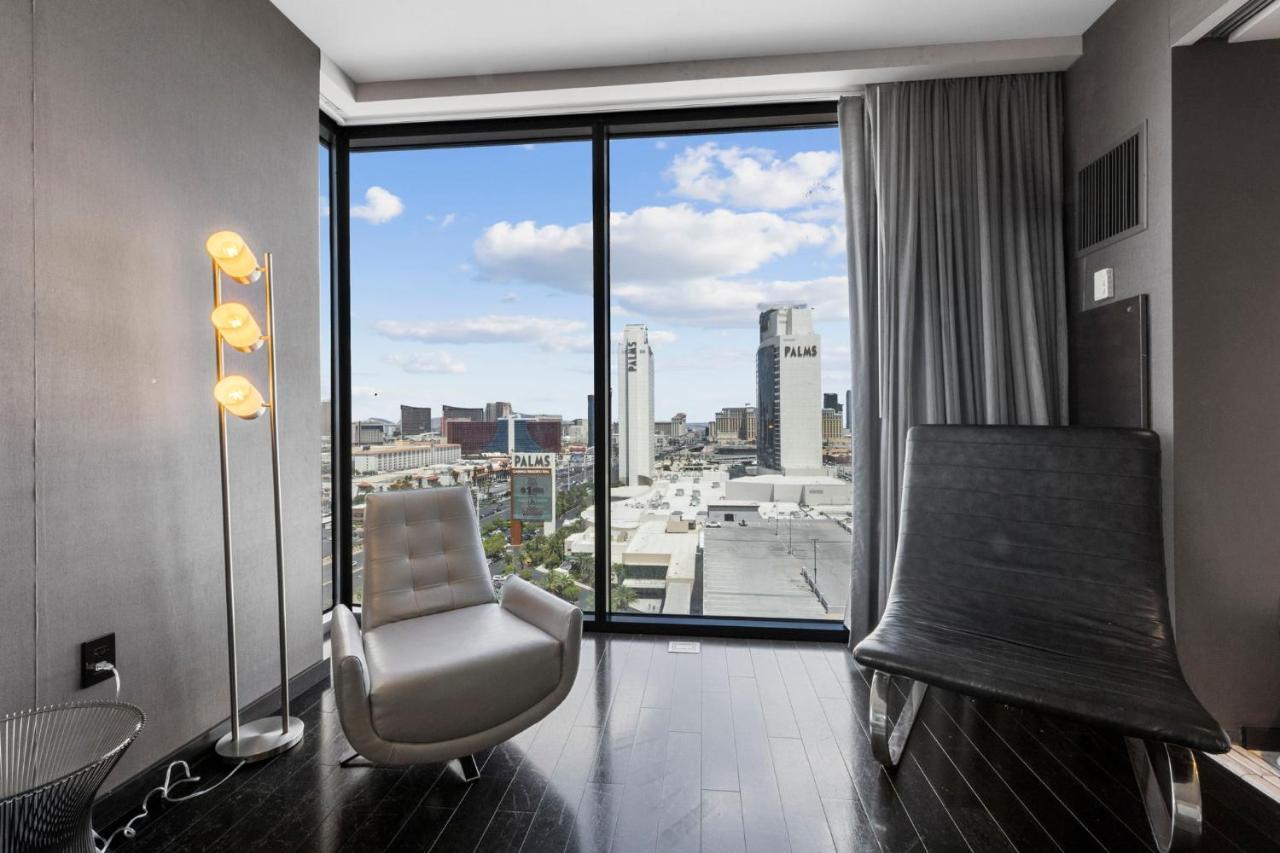 Huge Modern Luxury 17 Floor Panoramic Corner Suite With Open Balcony Las Vegas Kültér fotó