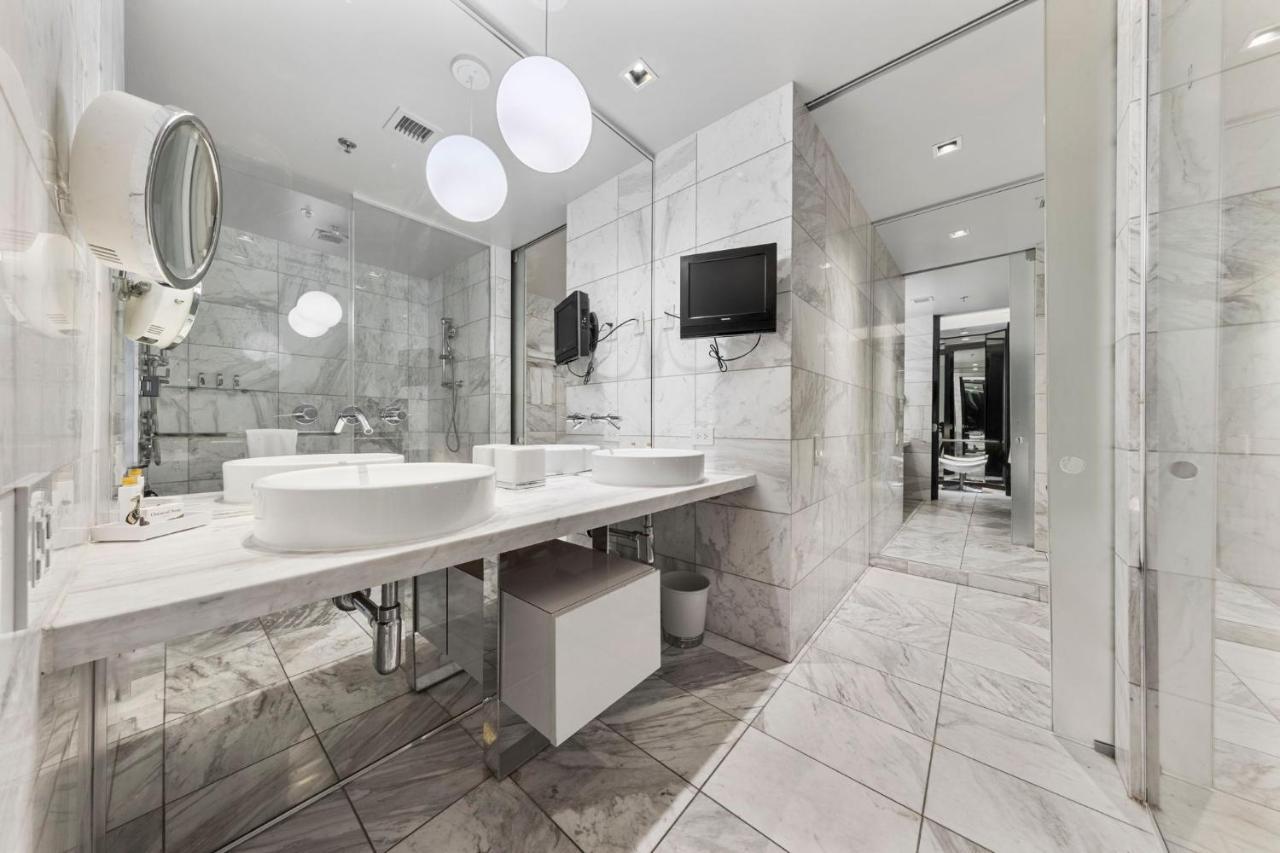 Huge Modern Luxury 17 Floor Panoramic Corner Suite With Open Balcony Las Vegas Kültér fotó